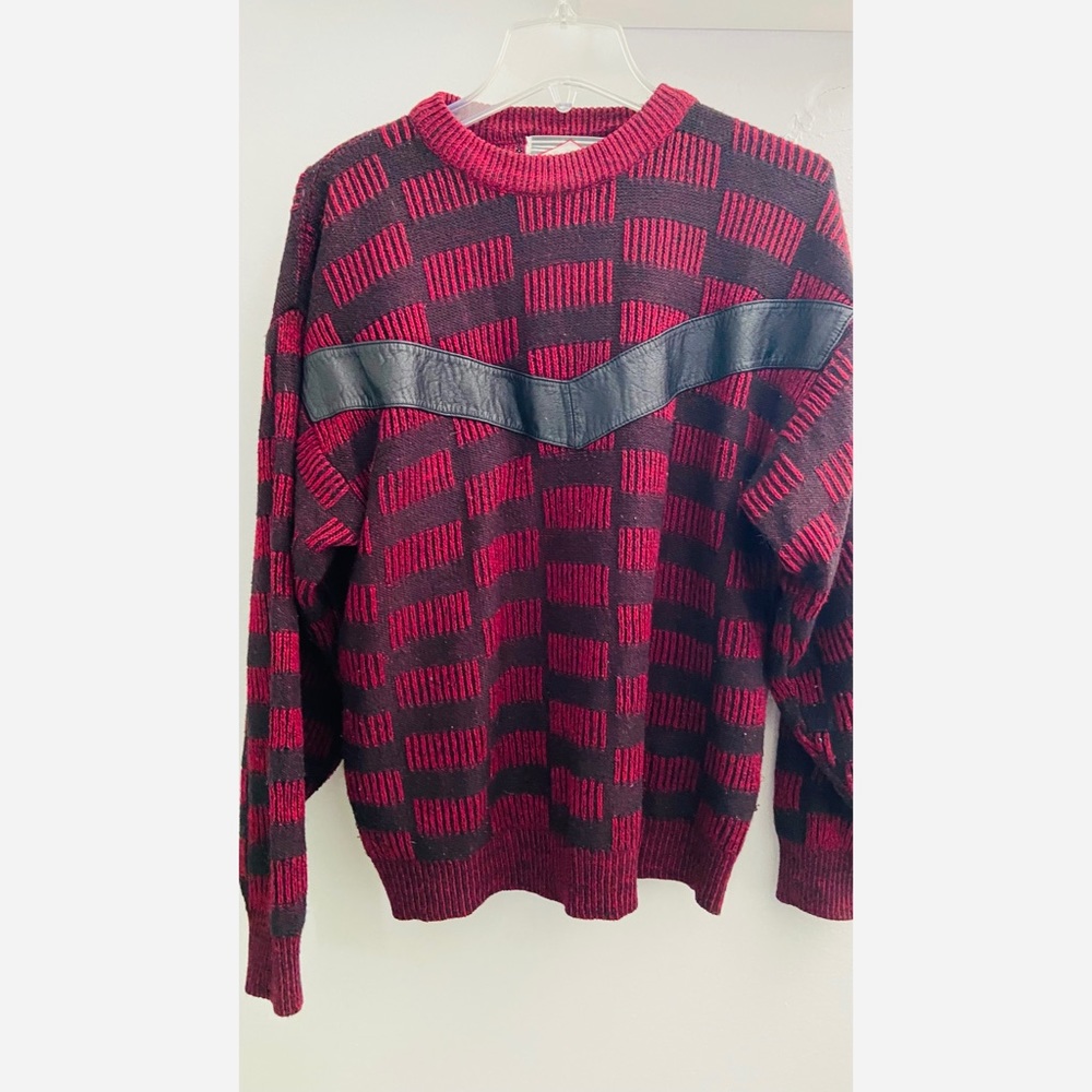 Men’s Sweater with Leather Stripe